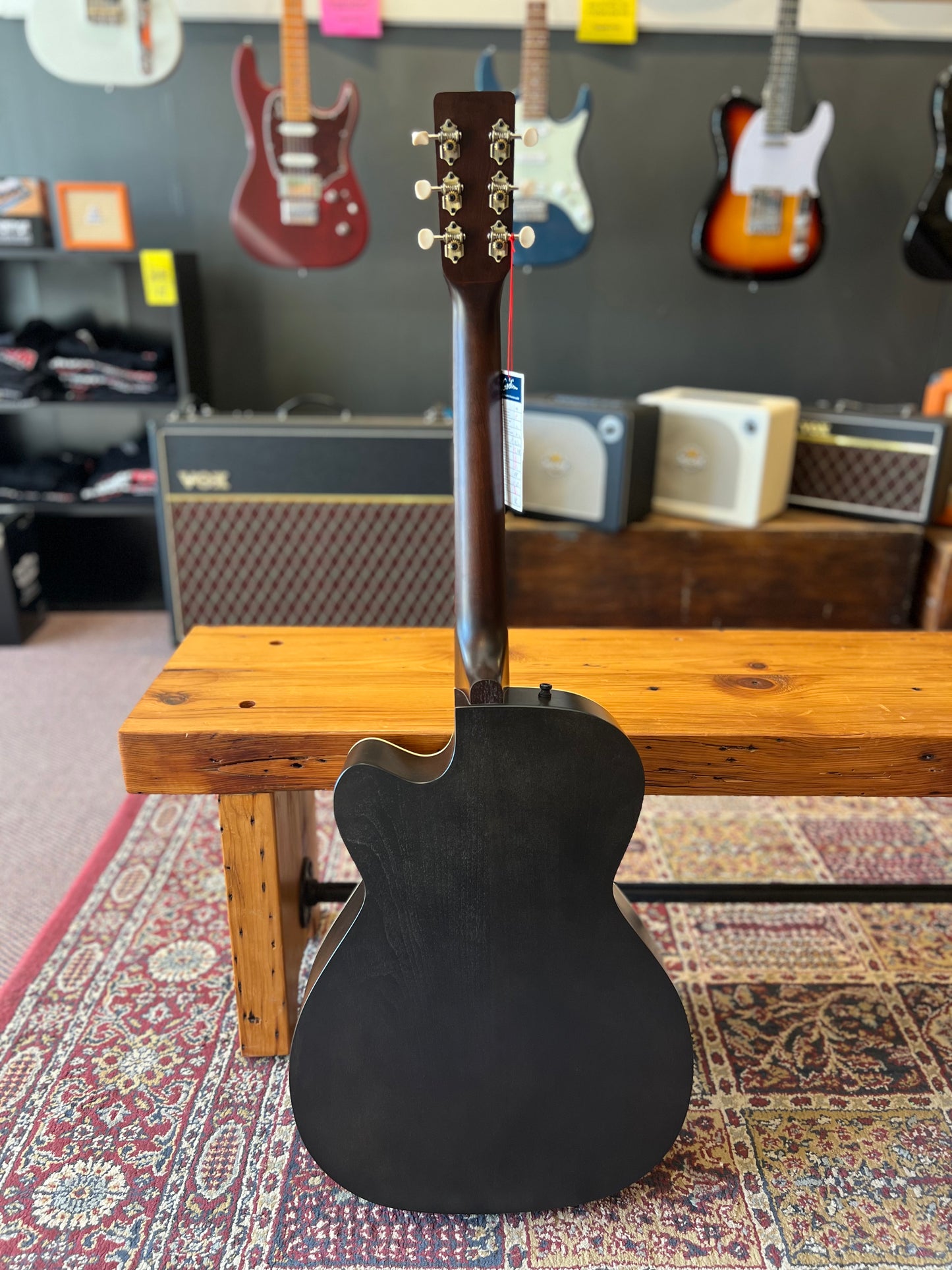 Art & Lutherie Legacy Faded Black CW Acoustic Guitar with Fishman Presys II