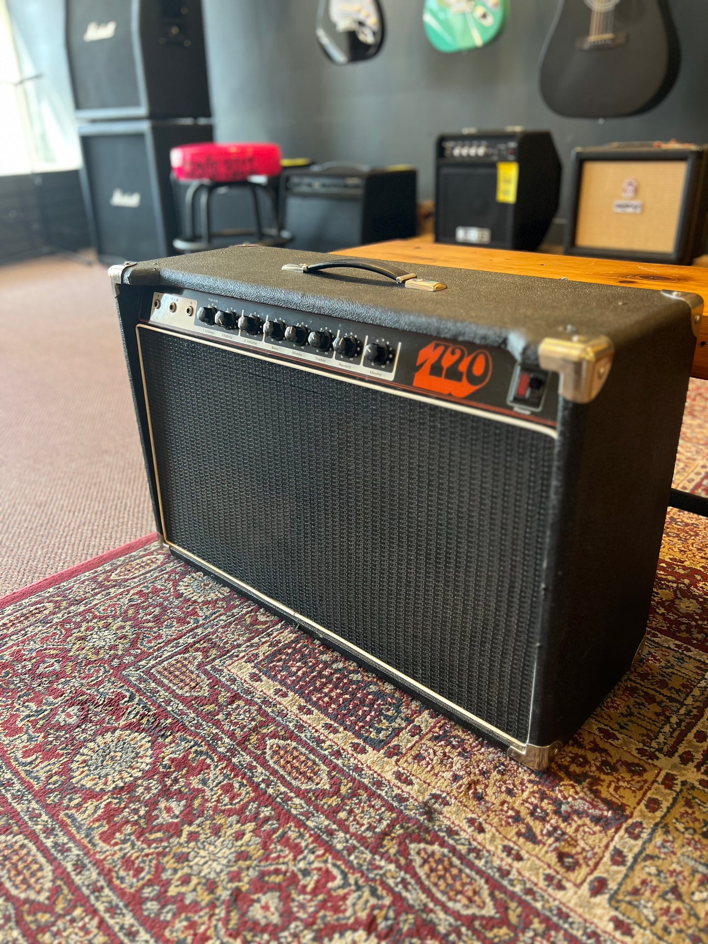 Vintage Univox Stage 720 Guitar Amplifier USED