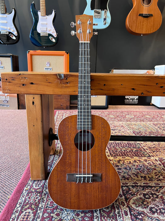 Kala Satin Mahogany Tenor w/EQ Ukulele B-STOCK