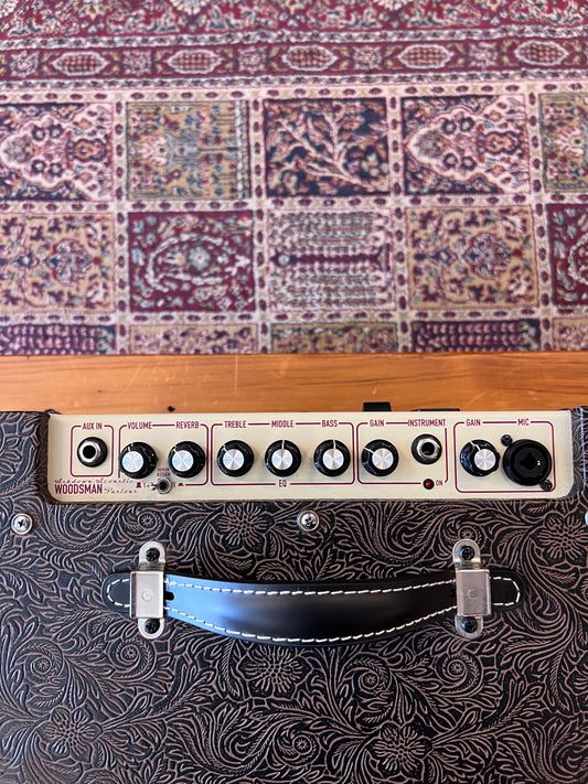 Ashdown Woodsman Parlour Acoustic Guitar Amplifier USED