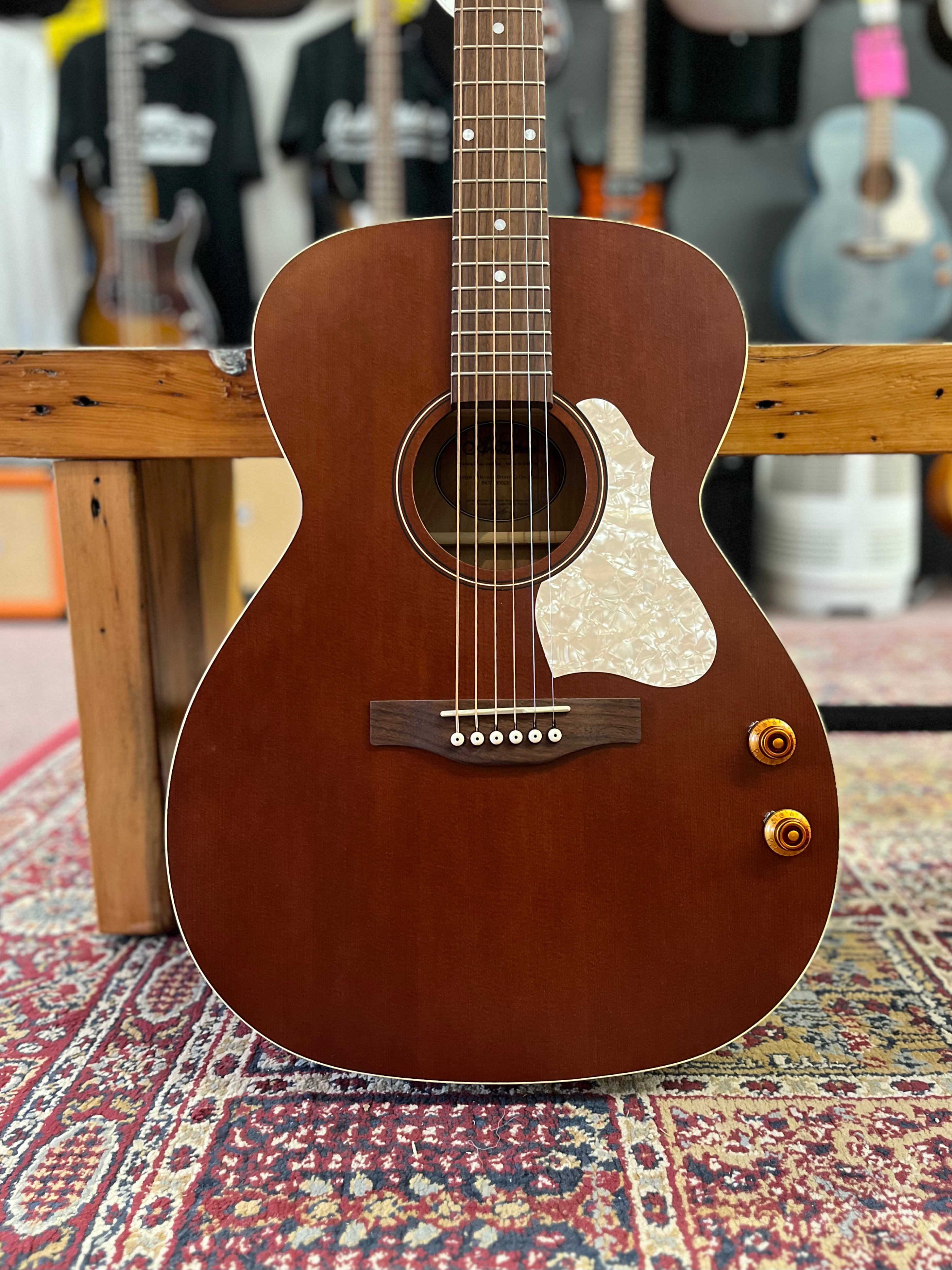 Art and lutherie legacy q deals discrete