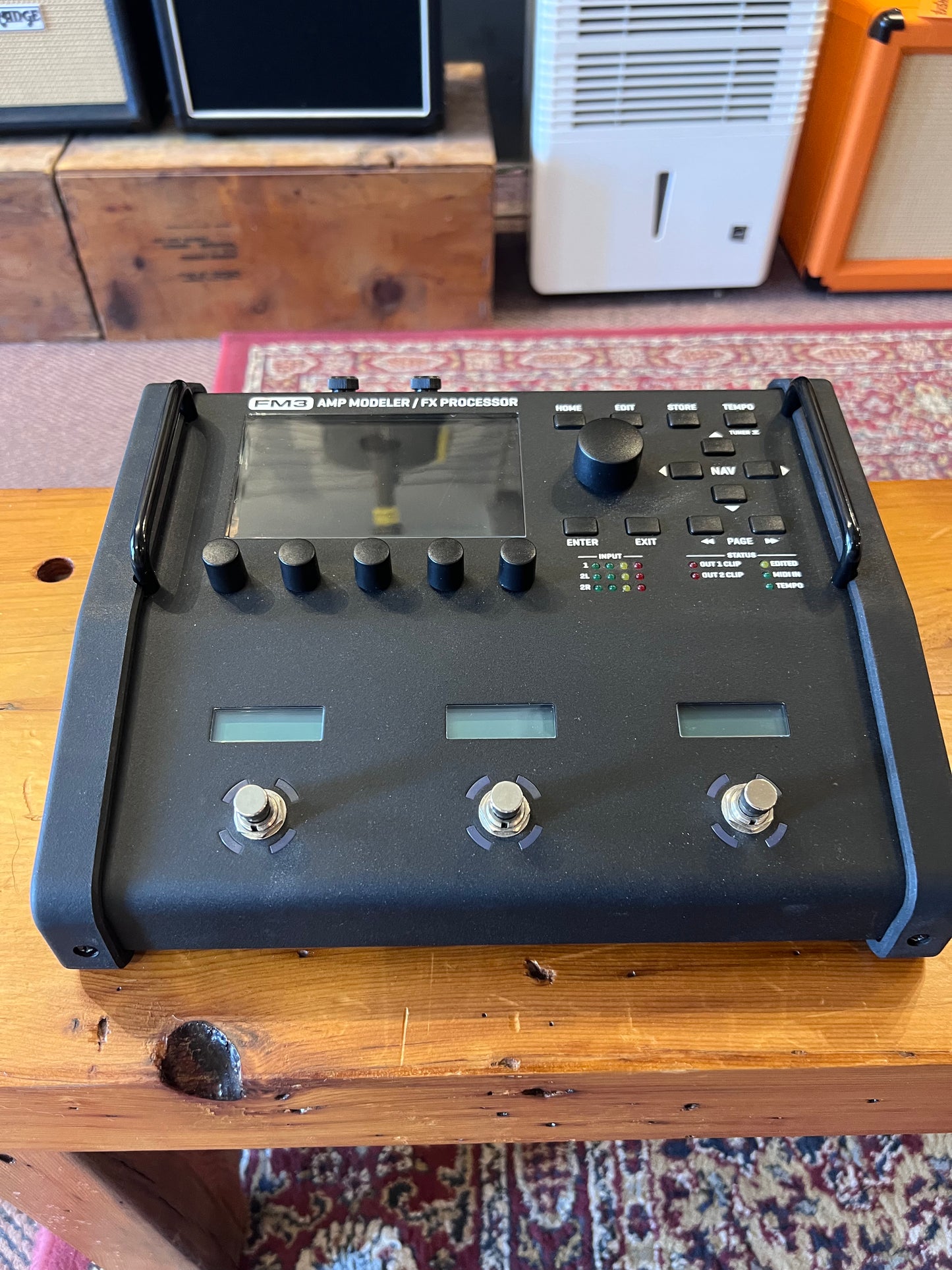 Fractal FM3 Amp and Effects Modeler (1st Gen) USED