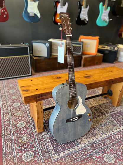 Art & Lutherie Legacy Q-Discrete Acoustic Guitar Denim Blue