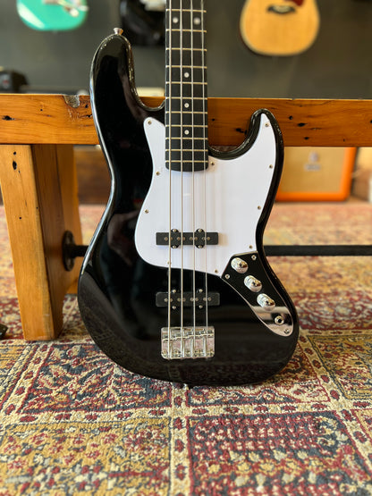 Jay Turser Jazz-Style Electric Bass Guitar, Black