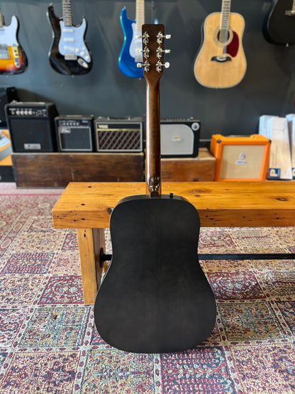 Art & Lutherie Americana Acoustic Guitar Faded Black USED with Pickup