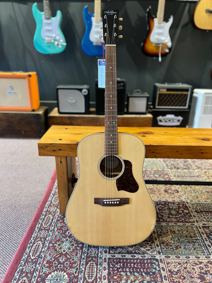 Art & Lutherie Americana Acoustic Guitar Natural EQ