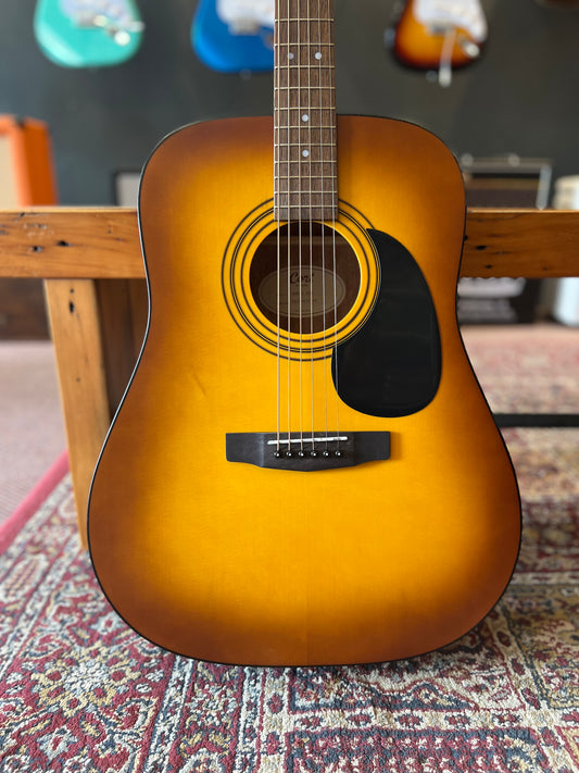 Cort Standard Series Spruce Top Acoustic Guitar, Satin Sunburst