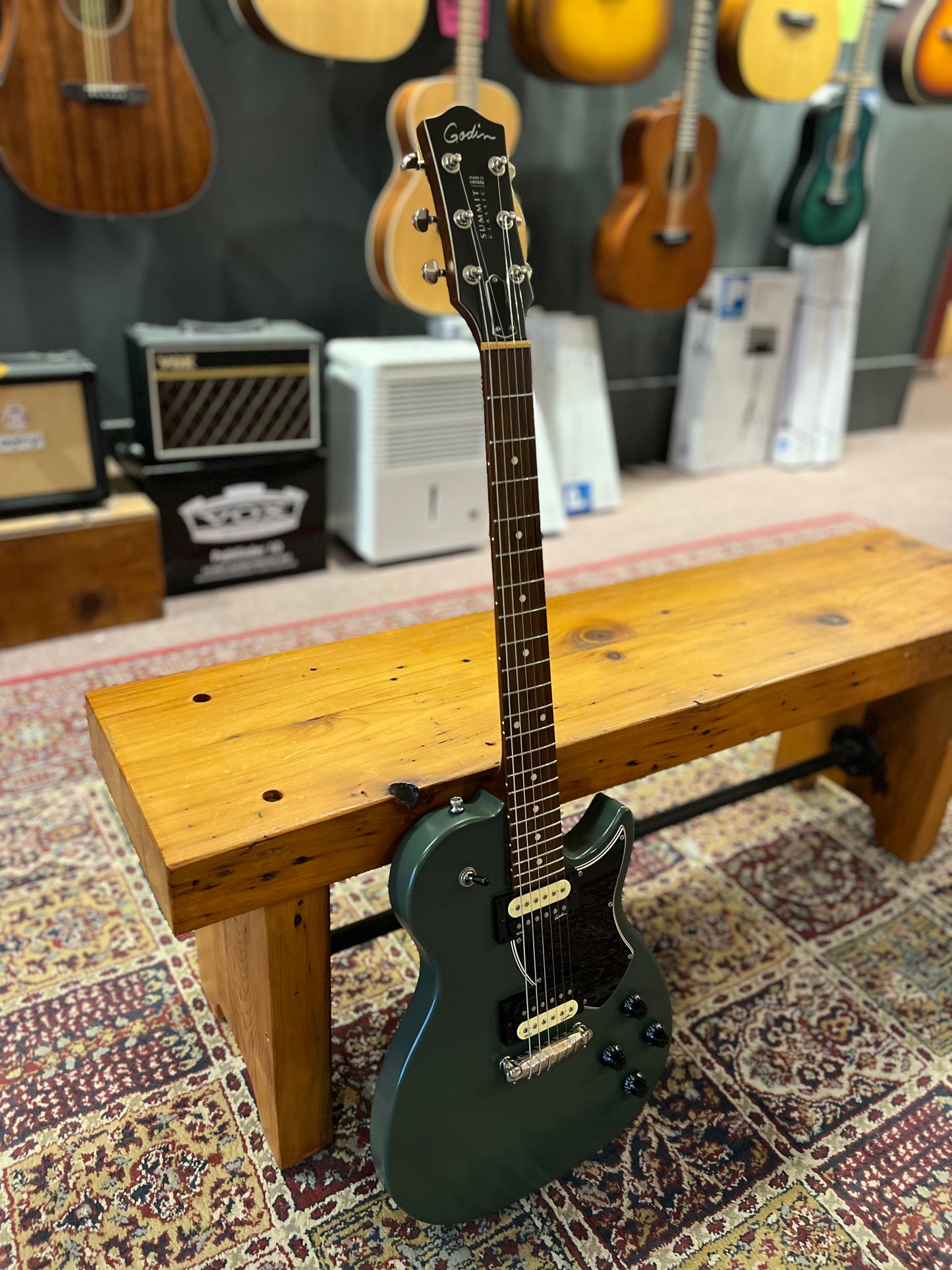 Godin Summit Classic SG Matte Green USED