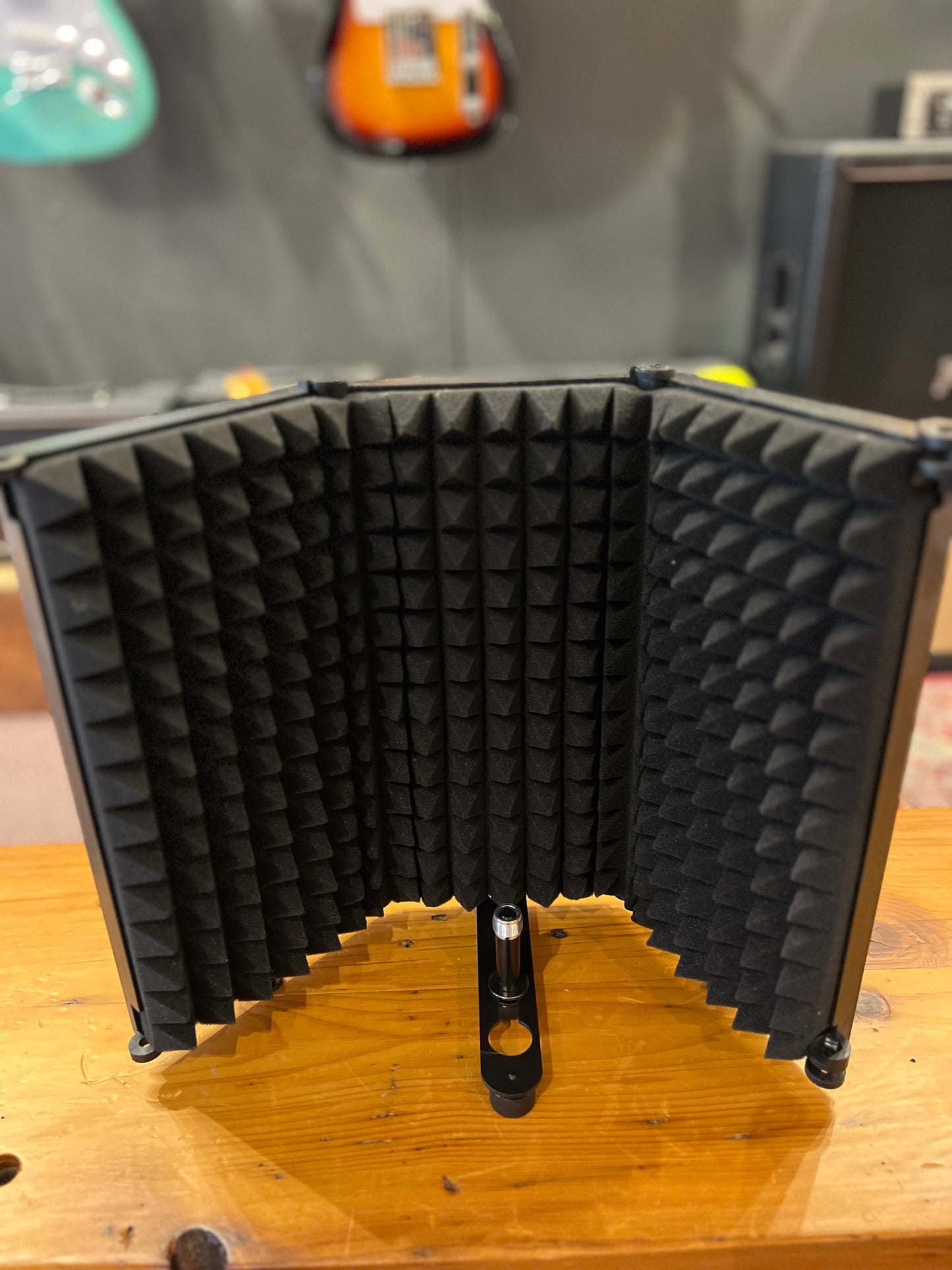 MouKey Vocal Isolation Absorption Shield USED