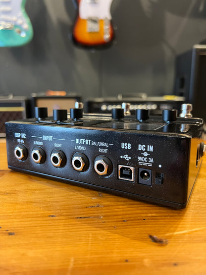 Line 6 HX Stomp Multi Effects Pedal and Amp Modeler USED