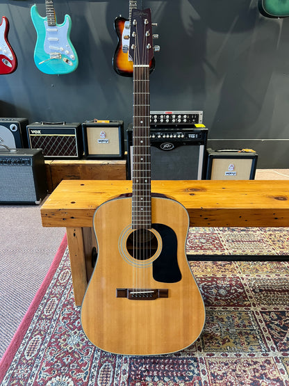 Washburn Acoustic Guitar USED