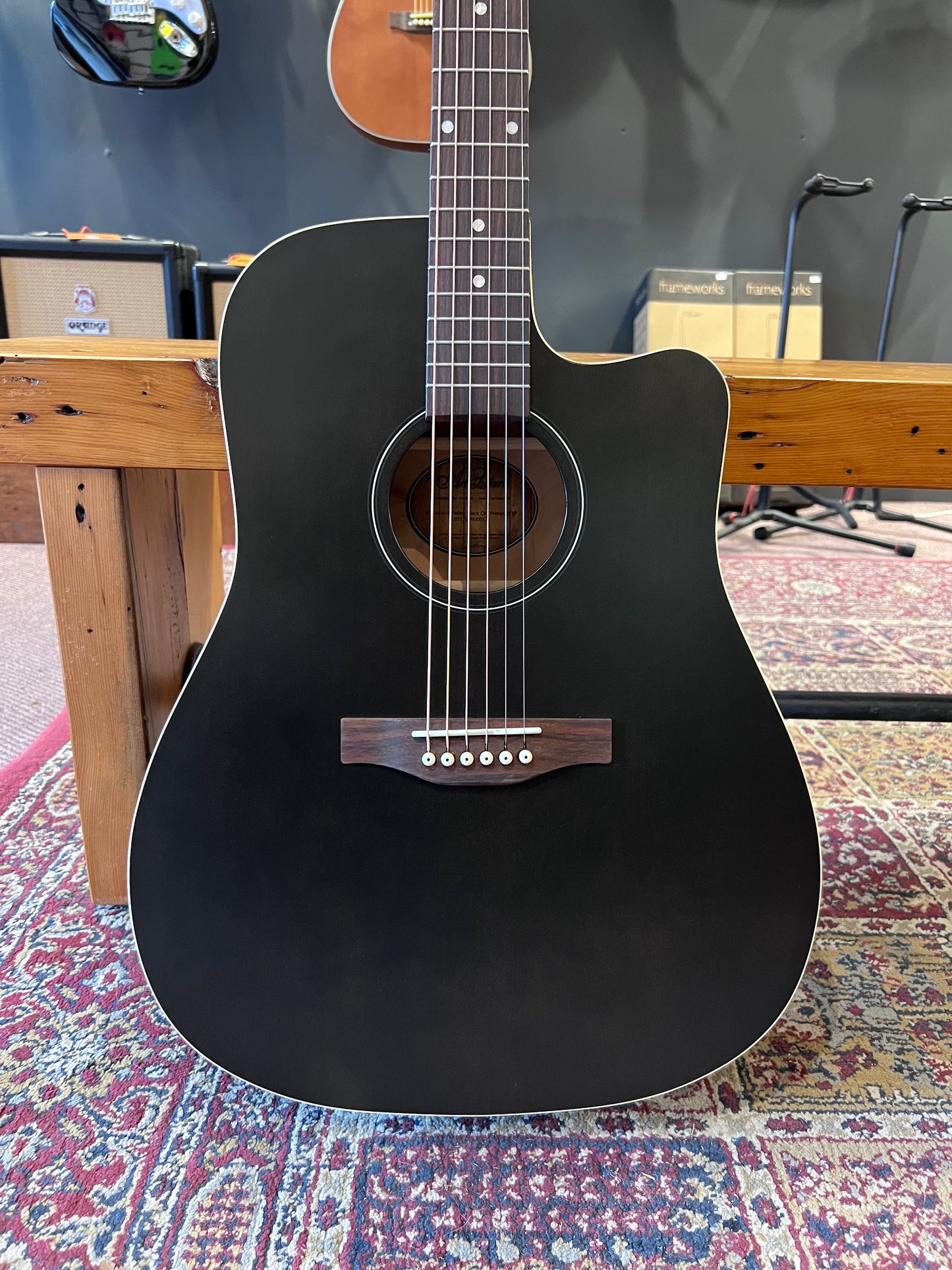 Art & Lutherie Americana Acoustic Guitar Faded Black CW (Discounted SF)