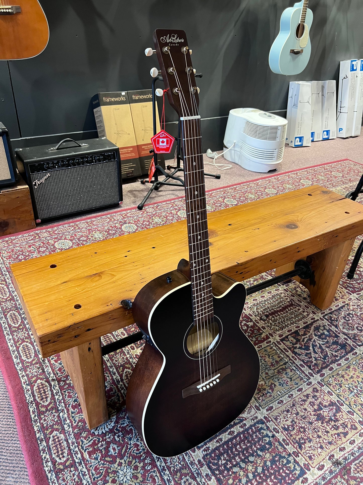 Art & Lutherie Legacy Bourbon Burst CW Acoustic Guitar with Pickup (Discounted SF)