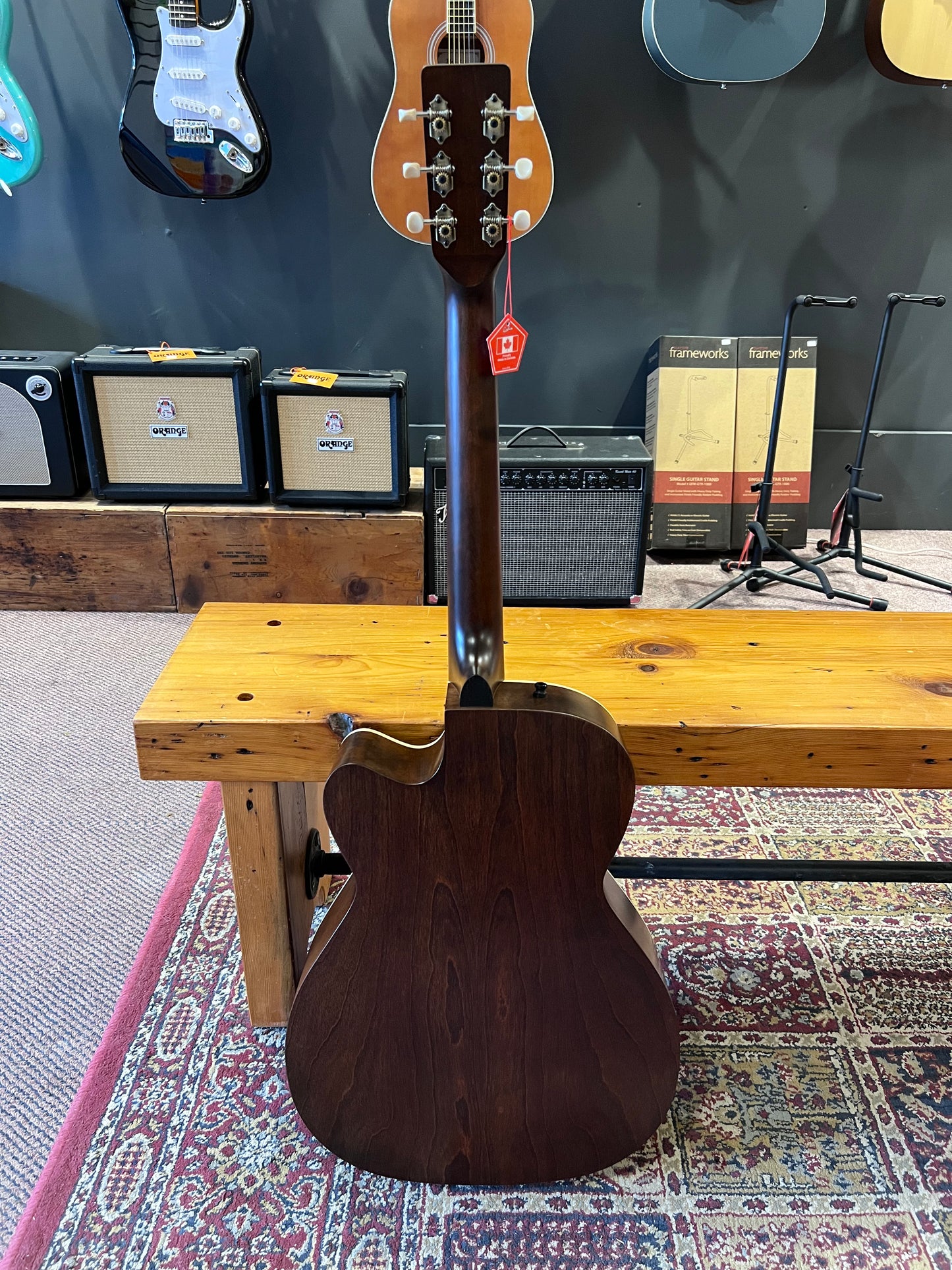 Art & Lutherie Legacy Bourbon Burst CW Acoustic Guitar with Pickup (Discounted SF)