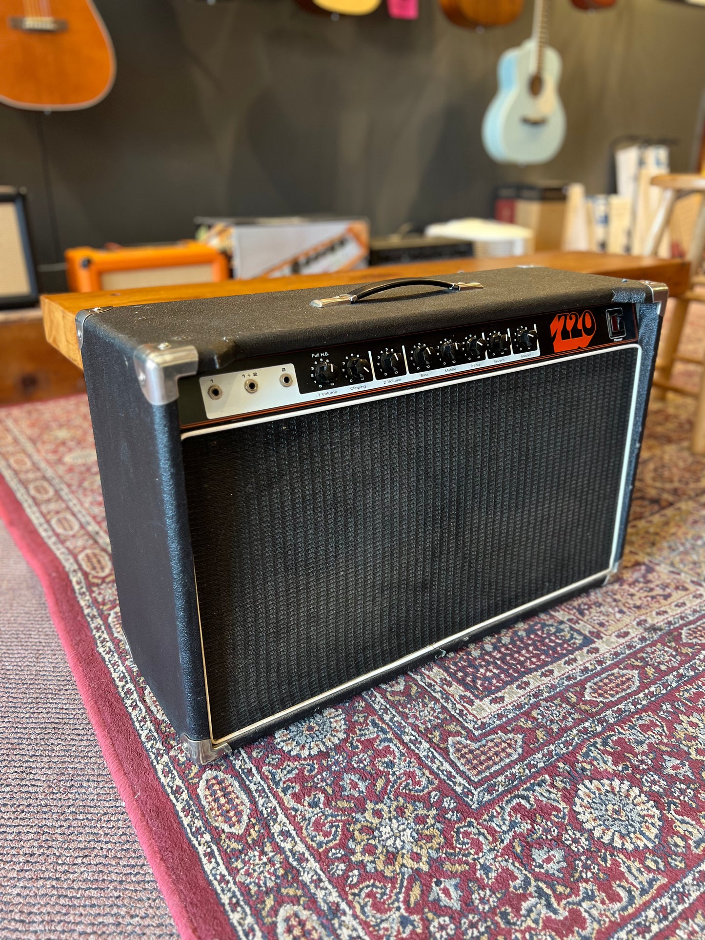 Vintage Univox Stage 720 Guitar Amplifier USED