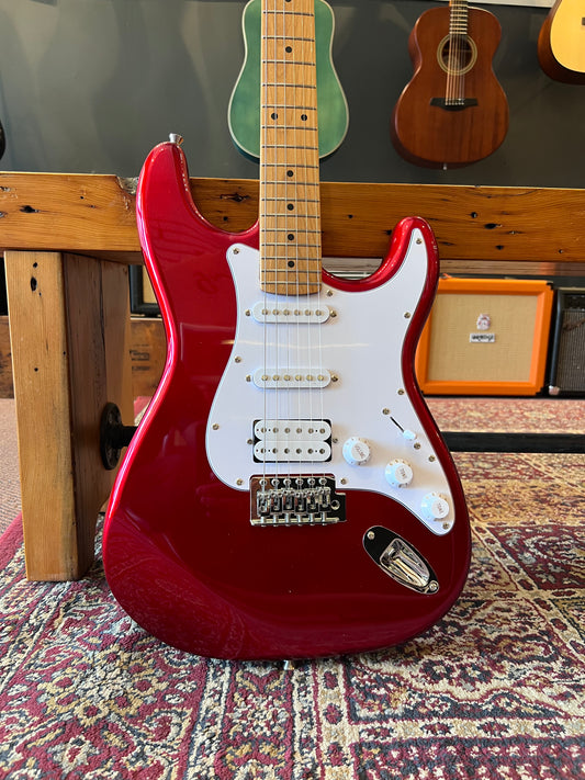 Groove Strat Style Electric Guitar Metallic Red Finish