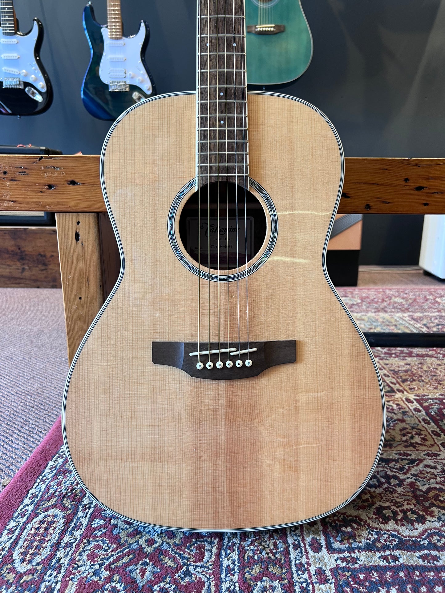 Takamine GY51E-NAT Acoustic Guitar USED