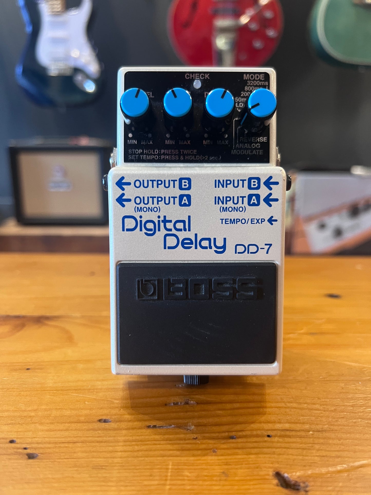 Boss DD-7 Delay Effects Pedal USED