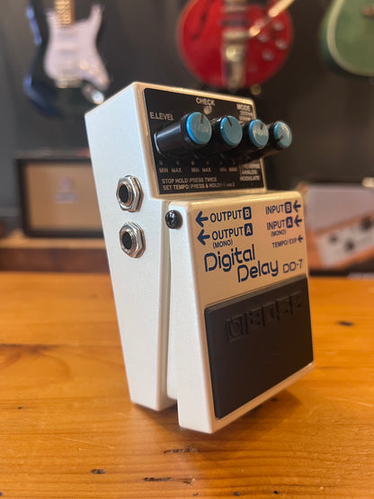 Boss DD-7 Delay Effects Pedal USED