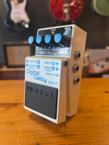 Boss DD-7 Delay Effects Pedal USED