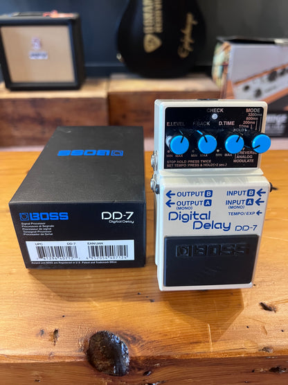 Boss DD-7 Delay Effects Pedal USED