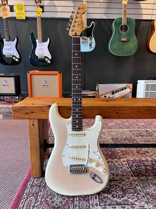 2024 Fender Player II 70th Anniversary Stratocaster White Blonde USED
