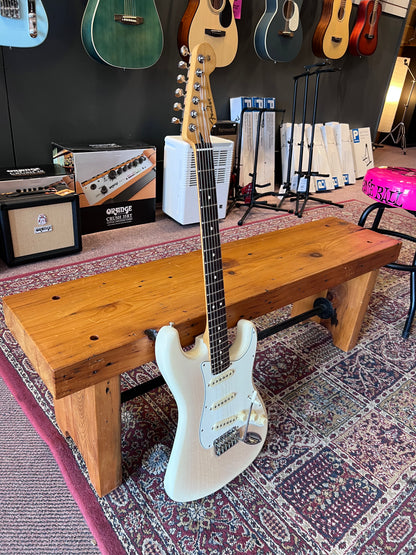 2024 Fender Player II 70th Anniversary Stratocaster White Blonde USED