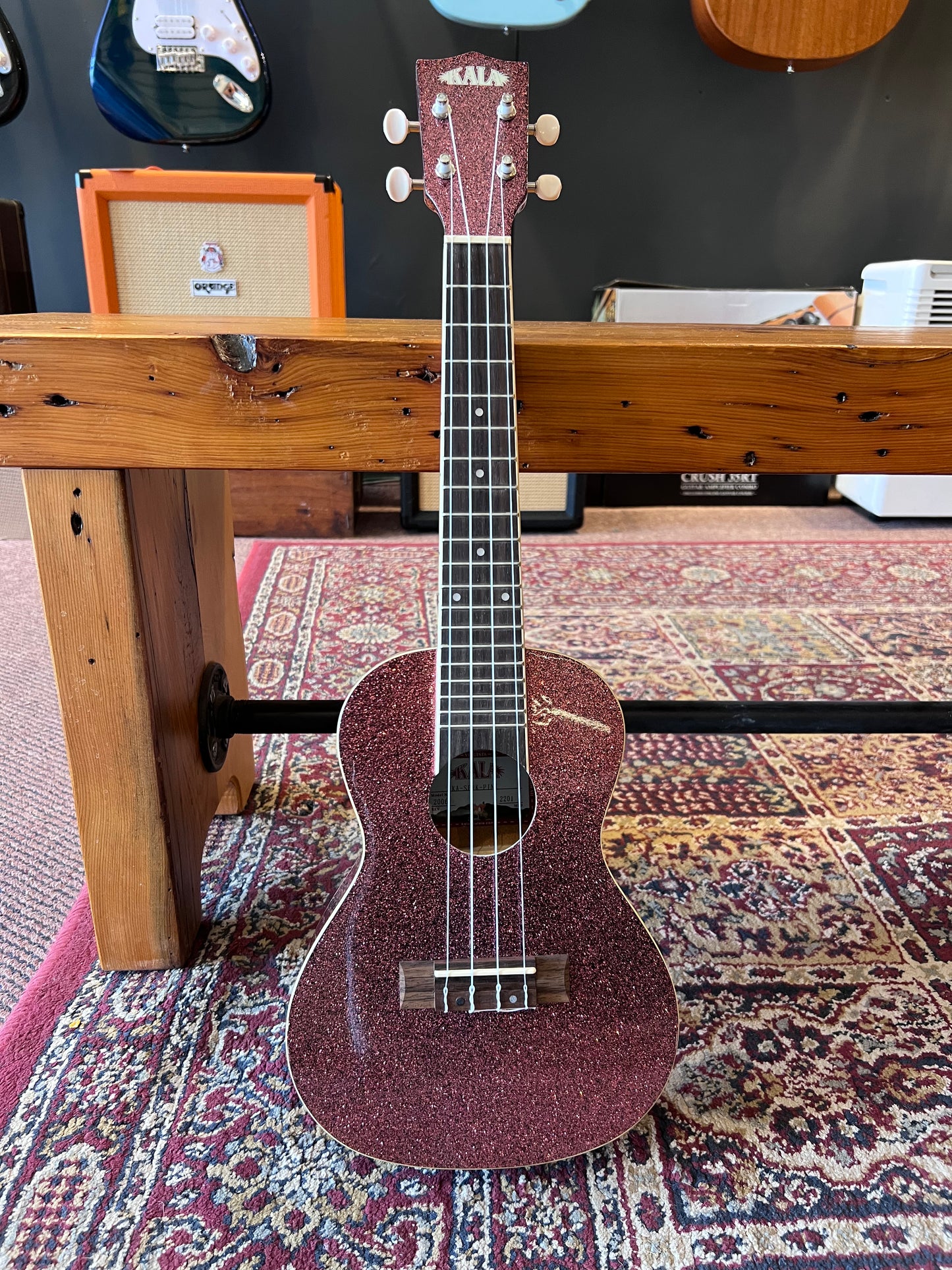 Kala Sparkle Series Pink Champagne Concert Ukulele B-STOCK
