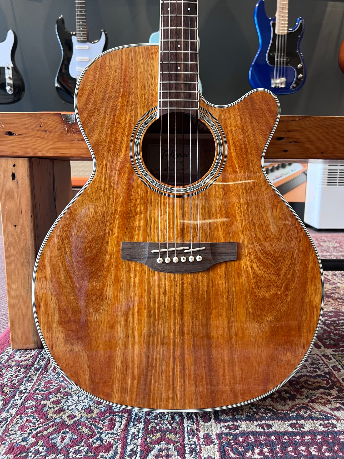 Takamine GN77KCE Koa Acoustic Guitar with pickup USED