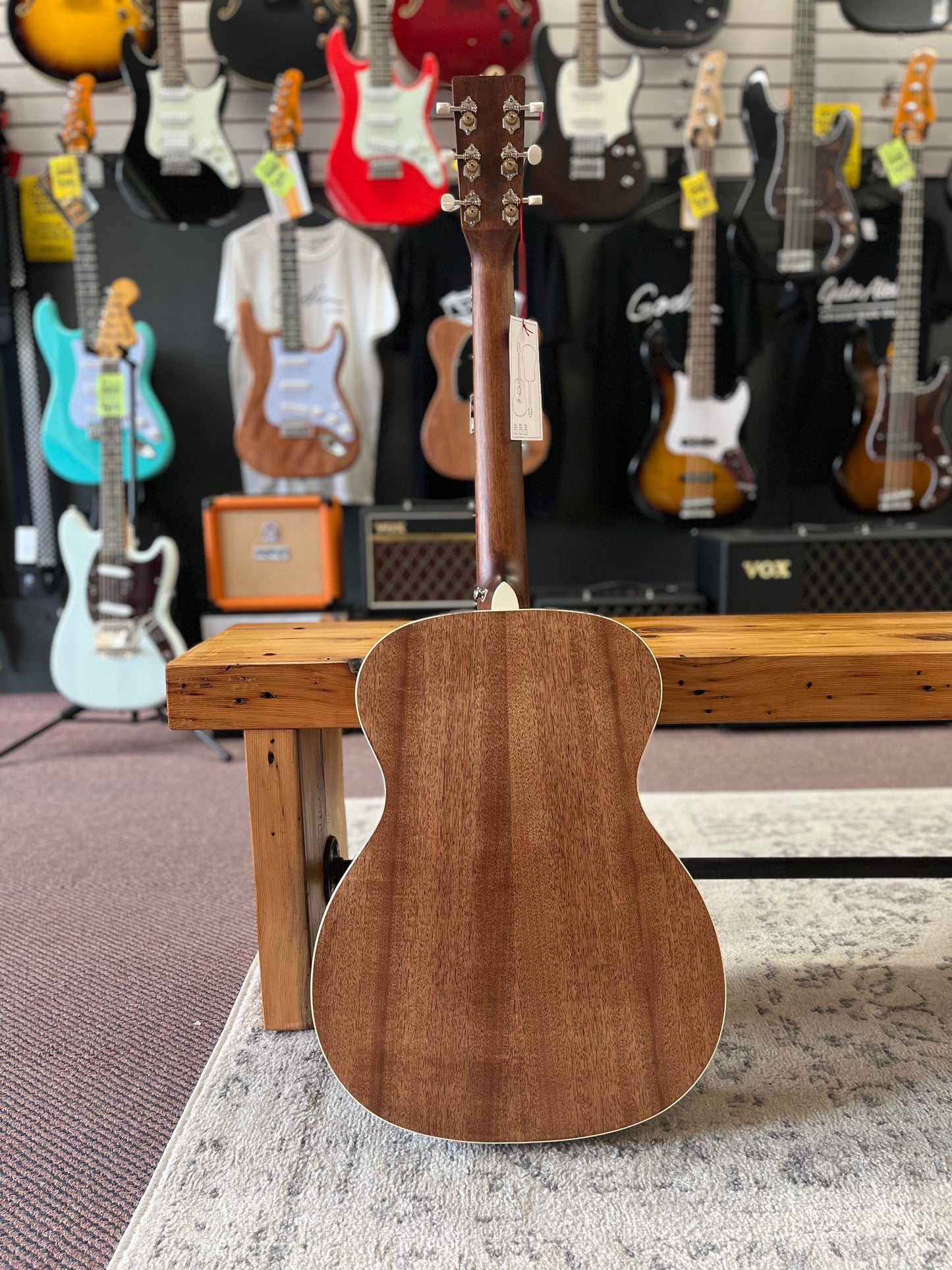 Art & Lutherie Legacy Natural EQ